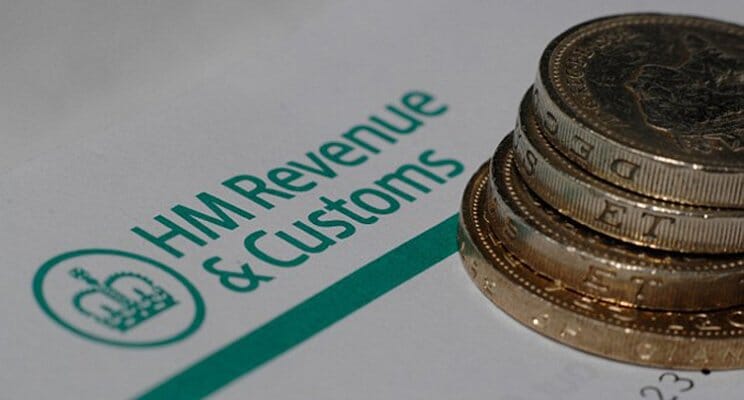 Hammond confirms extension of IR35