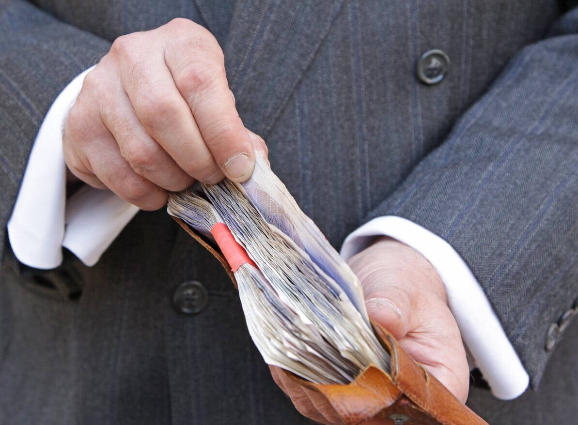 Payroll failures lead to £700,000 overpayment to staff